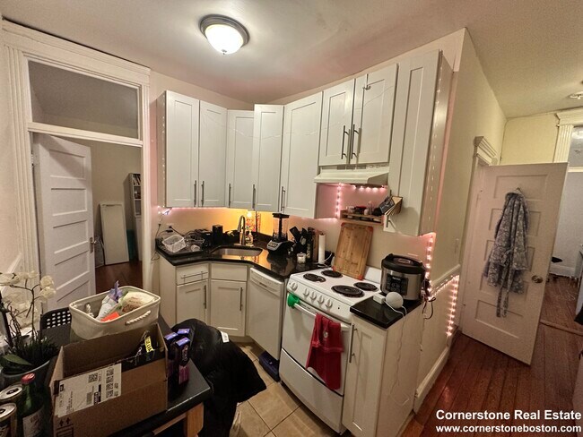 Photo - 65 Burbank St Unit 18