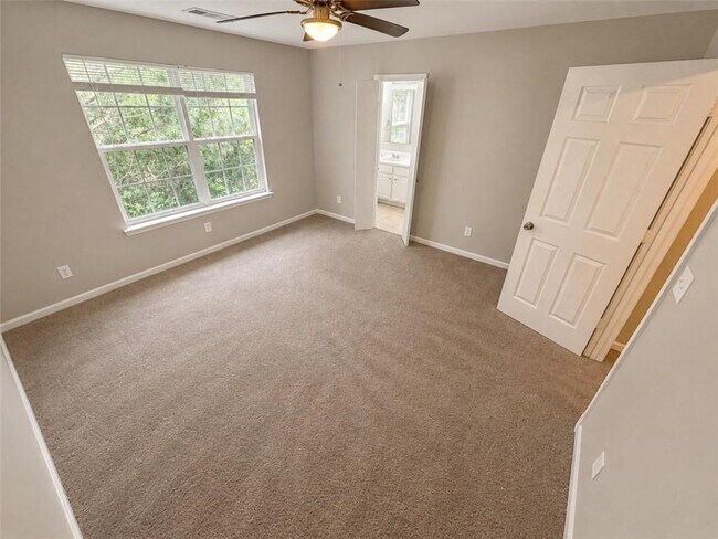 Photo - 6764 Blackstone Pl