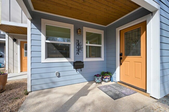 Photo - 3904 Tonkawa Trail