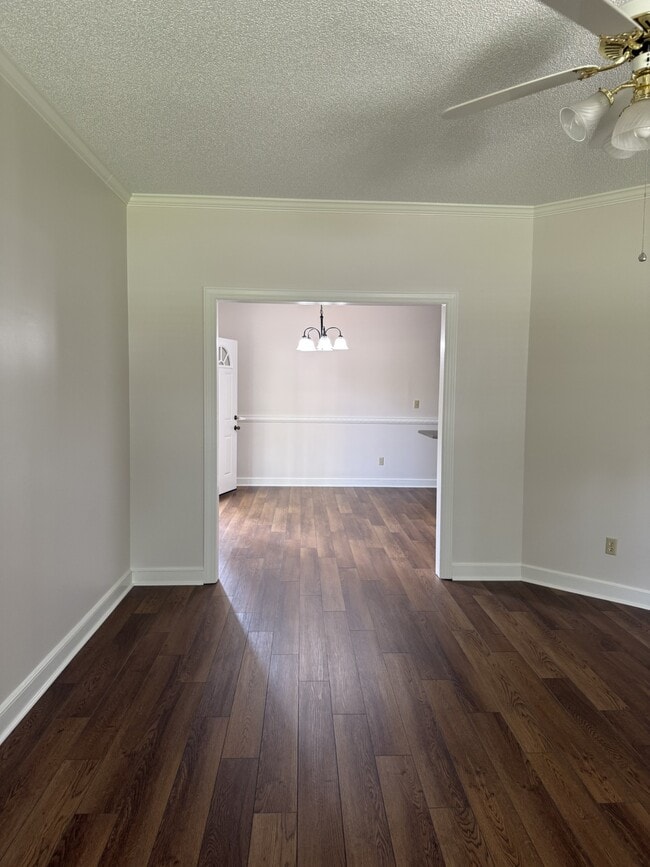 Photo - 1610 Mallard Ln