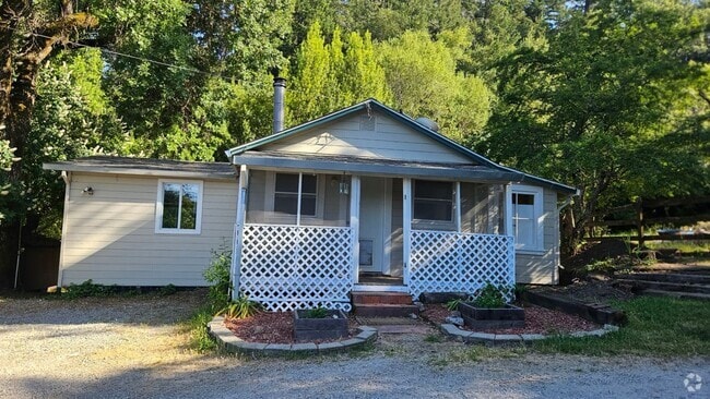 Building Photo - 24766 Skyland Rd Rental