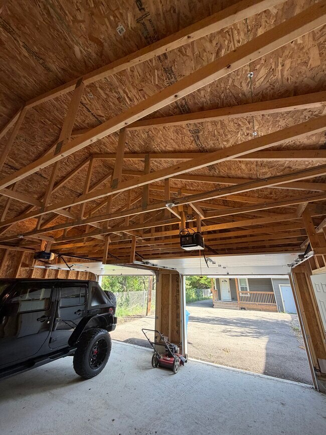 Photo - 1431 Rowley Ave