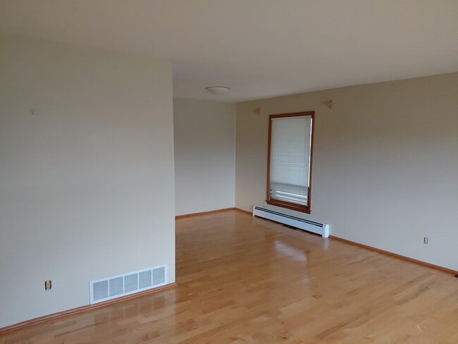 Photo - 4321 N 99th St