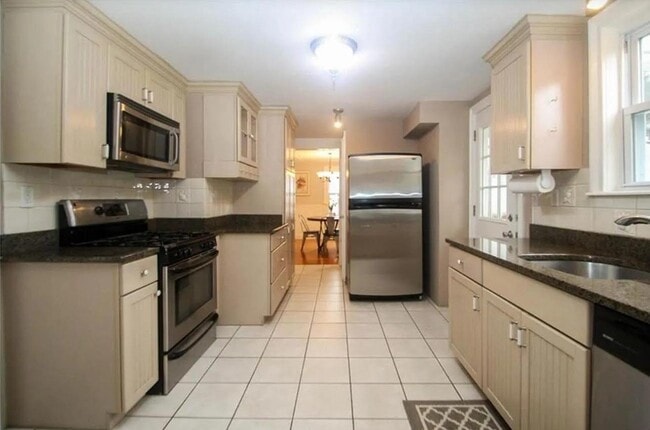 12 Wood Creek Rd