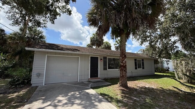 Photo - 2325 SW Pamona St
