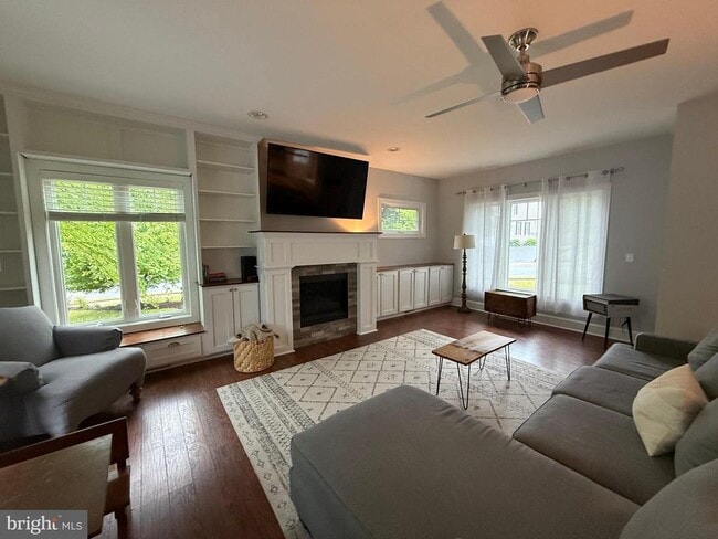Photo - 307 Valley Rd