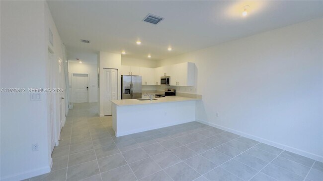 Photo - 2621 SE 27th Dr