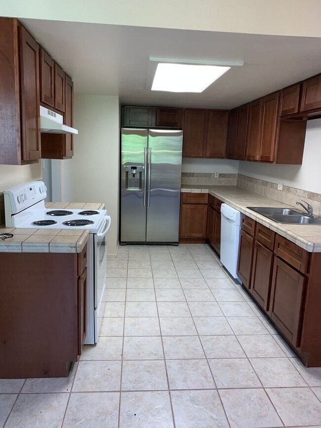 Building Photo - COLO370 Unit 1 Rental