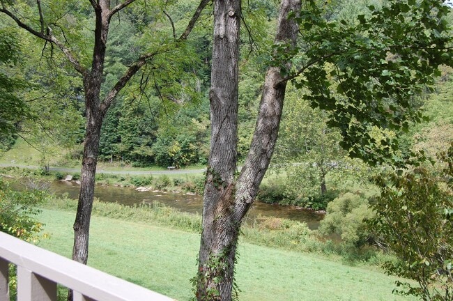 Photo - 1089 Aubrey Turner Rd