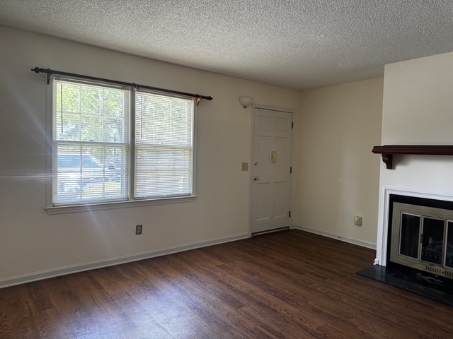 Photo - 738 Coventry Ln