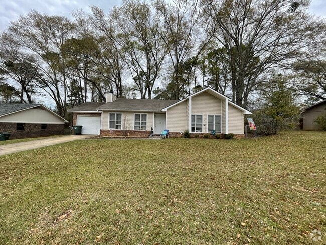 Building Photo - Foxhill Subdivision!! Rental