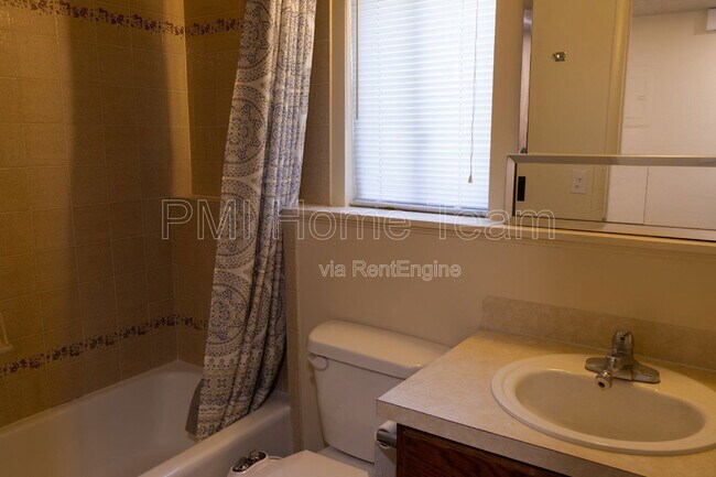 Photo - 1420 N Liberty Ave Unit B