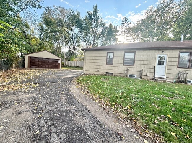 Photo - 2837 Virginia Ave S