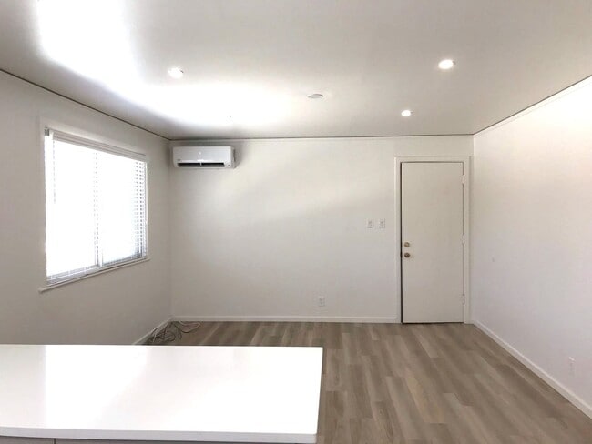 Photo - Make this your home! Fully remodeled 1 bedroom, 1 bath! Great Los Alamos Location. Upstairs Unit ... Unit 587 Kiva  7