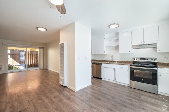 1BR, 1BA - 680SF