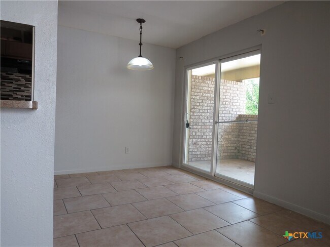 Photo - 1807 Cedarhill Dr Unit C