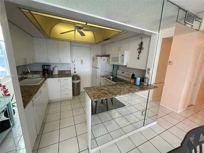 Photo - 3505 S Ocean Dr Unit 421