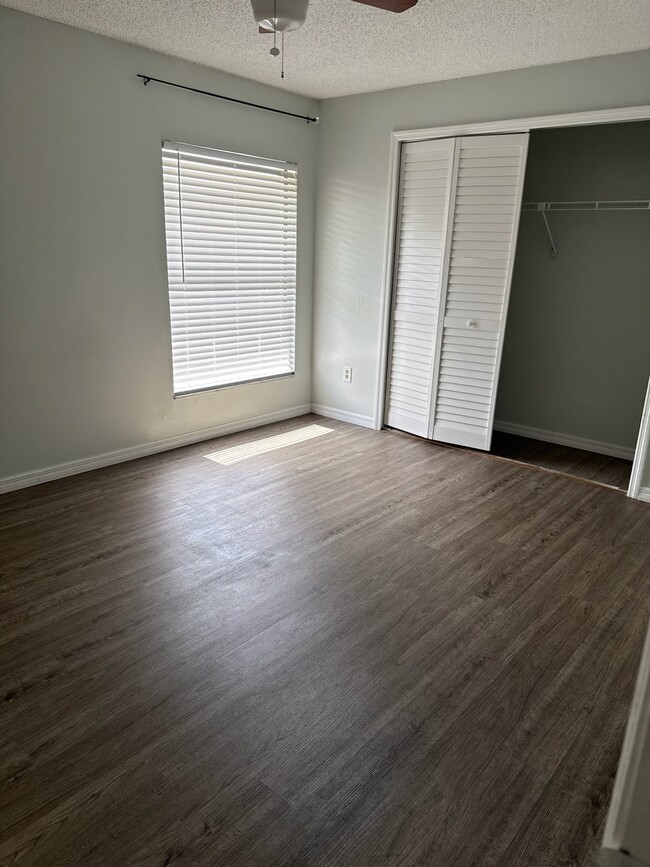 Photo - 6233 Yorktown Dr Unit 139