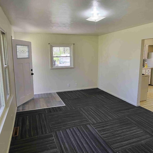 Photo - 2050 Reggie Dr