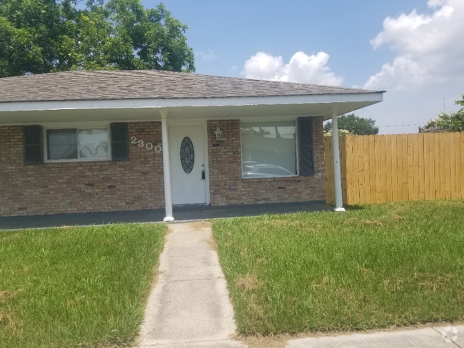 Building Photo - 2300 Campagna Dr Rental
