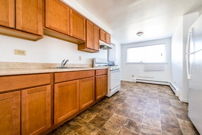 Photo - 14127 S School St