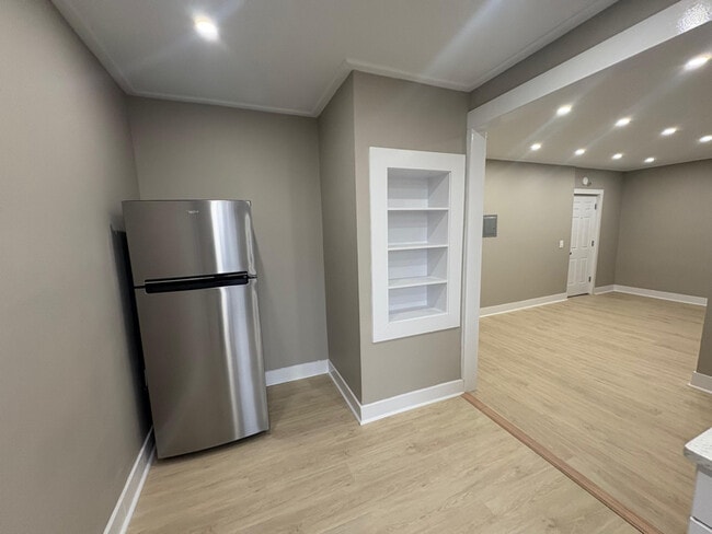 Photo - 38 Winans St Unidad 9