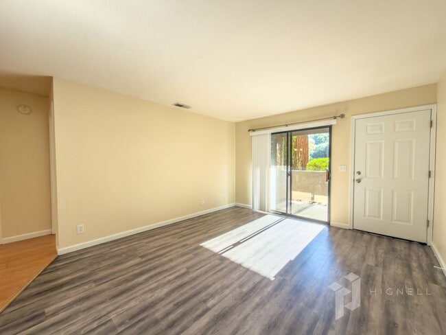 Photo - Gated Community, 3 Bed Condo!