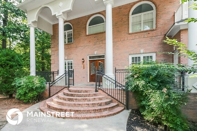 Photo - 130 Greenfield Cir