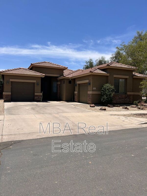 Photo - 1407 E Gary Way House