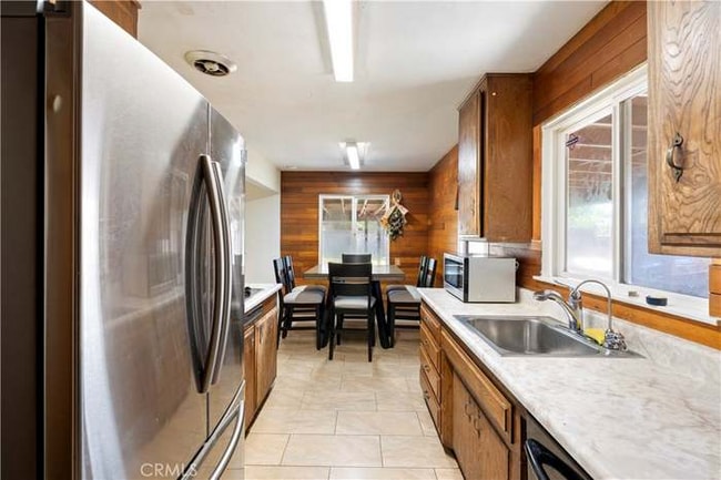 Photo - 104 W Bluebell Ave