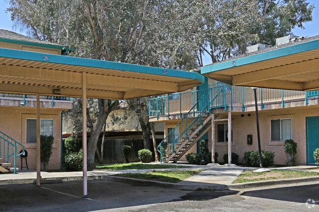 Photo - Sequoia Villa Apartments