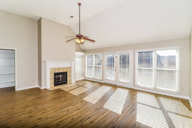 Photo - 1418 Hidden Ridge Ln