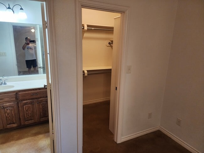 Photo - 13372 Country Meadow Ln