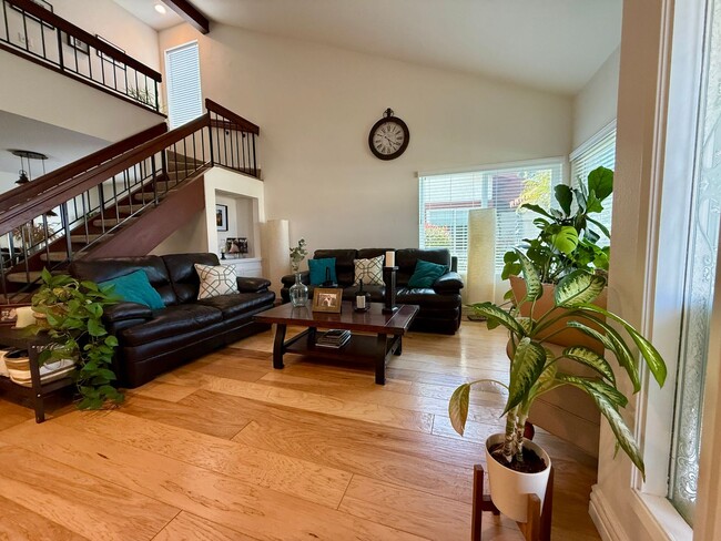 Photo - Luxury and Spacious Townhouse with Large Fenced Yard! Double Car Garage!