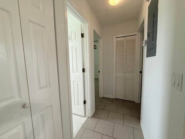 Photo - 3642 Rosewood St