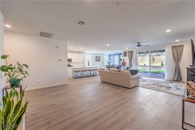 Photo - 6093 Avery Pointe St