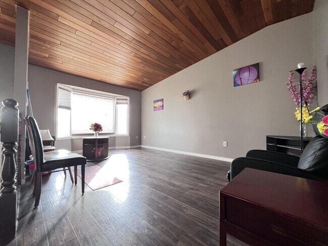 Photo - 7909 Mission Heights Dr