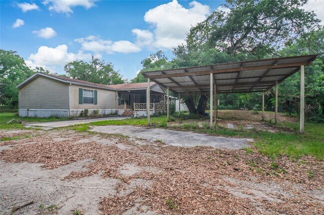 Photo - 18240 Lynbrook Rd