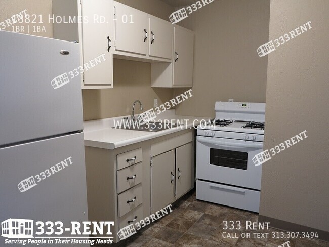 Photo - 13821 Holmes Rd Unit 01