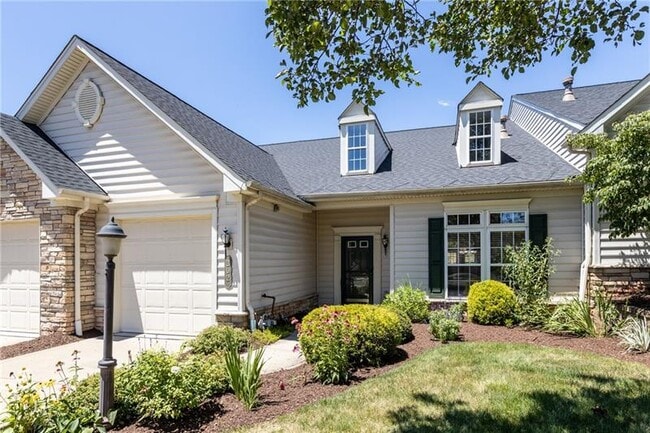 Photo - 302 Laurel court Townhome