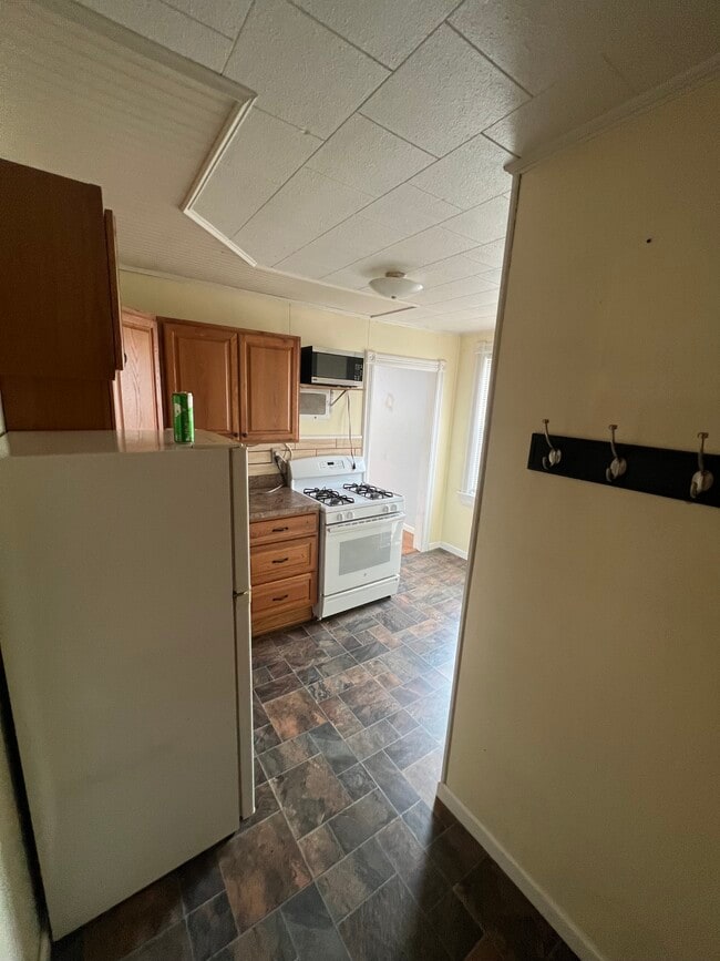 Photo - 183 W Main St Unit 2