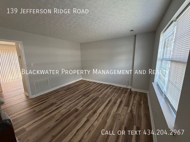 Photo - 139 Jefferson Ridge Rd
