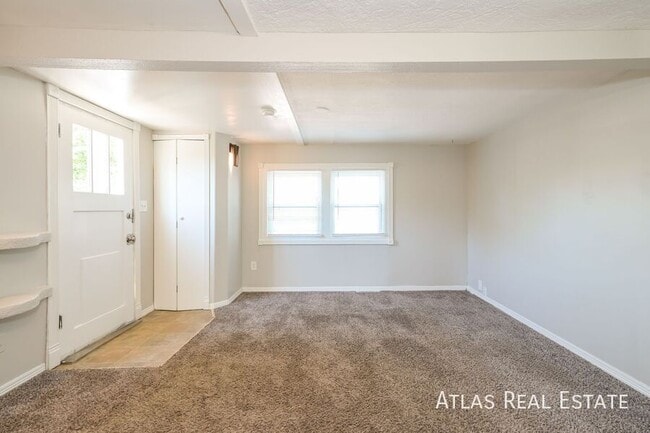 Photo - 6090 Pierce St Unidad B