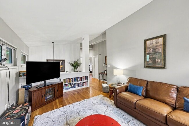 Photo - 6306 Beachway Dr