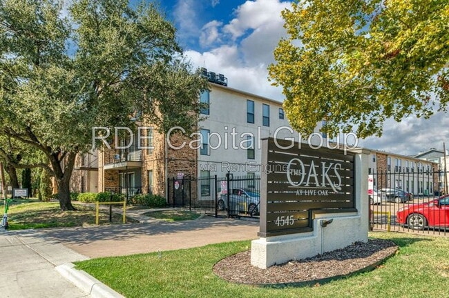 Building Photo - 1317 Annex Ave Unit 330