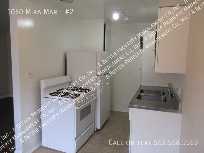 1 bedroom with PLANK FLOORS & Onsite laund... - 1 bedroom with PLANK FLOORS & Onsite laund... Apartment Unit #2