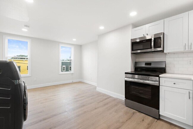 Photo - 173 Van Horne St Unit 2