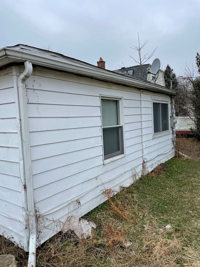 Photo - 3 Bedroom Home In Farmington Hills