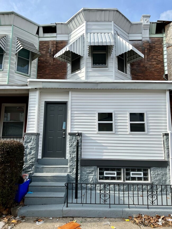 Gorgeous 3-Bedroom Townhouse in West Phila... - Gorgeous 3-Bedroom Townhouse in West Phila...