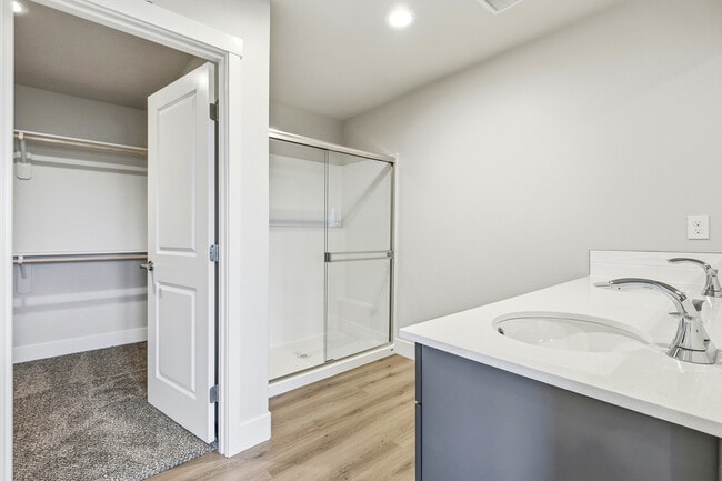 Photo - 4609 Rd 114